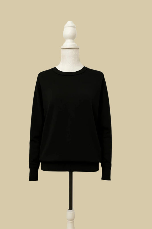 Yuna Loose-fit Sweater By Celica (Black)
